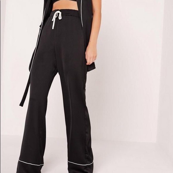 Missguided Pajama Style Outfit. - Picture 2 of 6